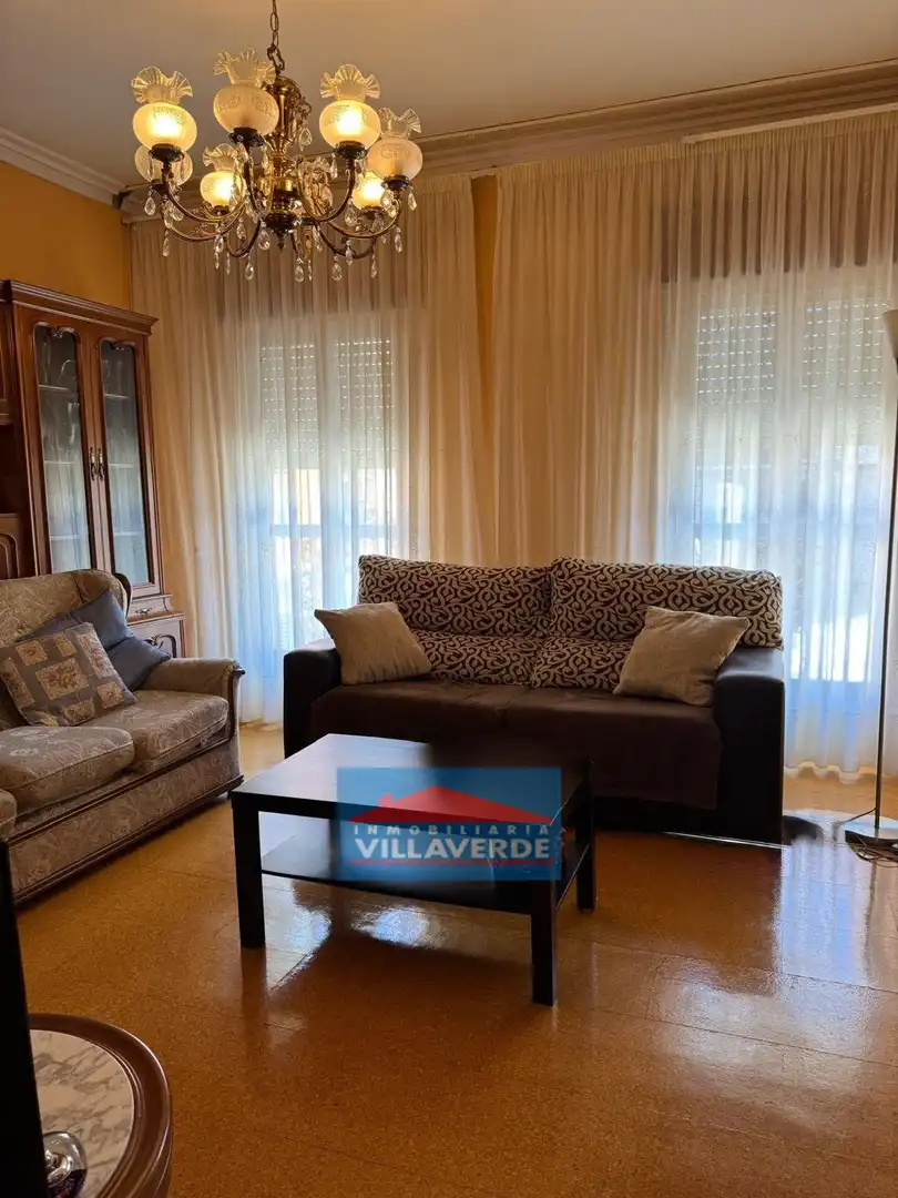 Casa adosada en venta en Cangas pueblo