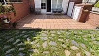 Terrassa de Casa adosada en venda en Loiu amb Calefacció i Jardí privat