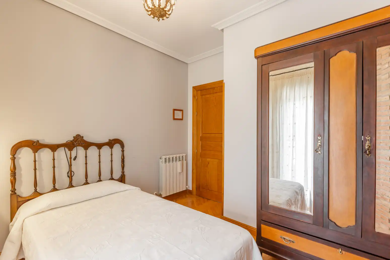 Habitación de Casa o chalet en venta en Lónguida / Longida con Calefacción, Jardín privado y Amueblado