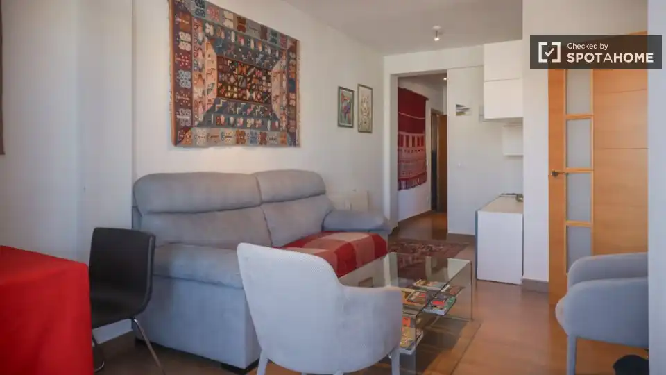 Flat with terrace to rent in Retiro