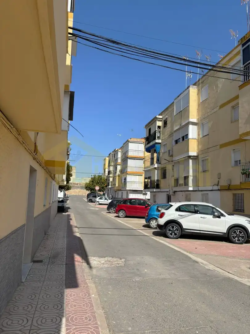 Exterior view of Flat for sale in Lora del Río  with Terrace