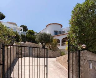 Vista exterior de Casa o xalet en venda en Jávea / Xàbia amb Aire condicionat, Calefacció i Piscina