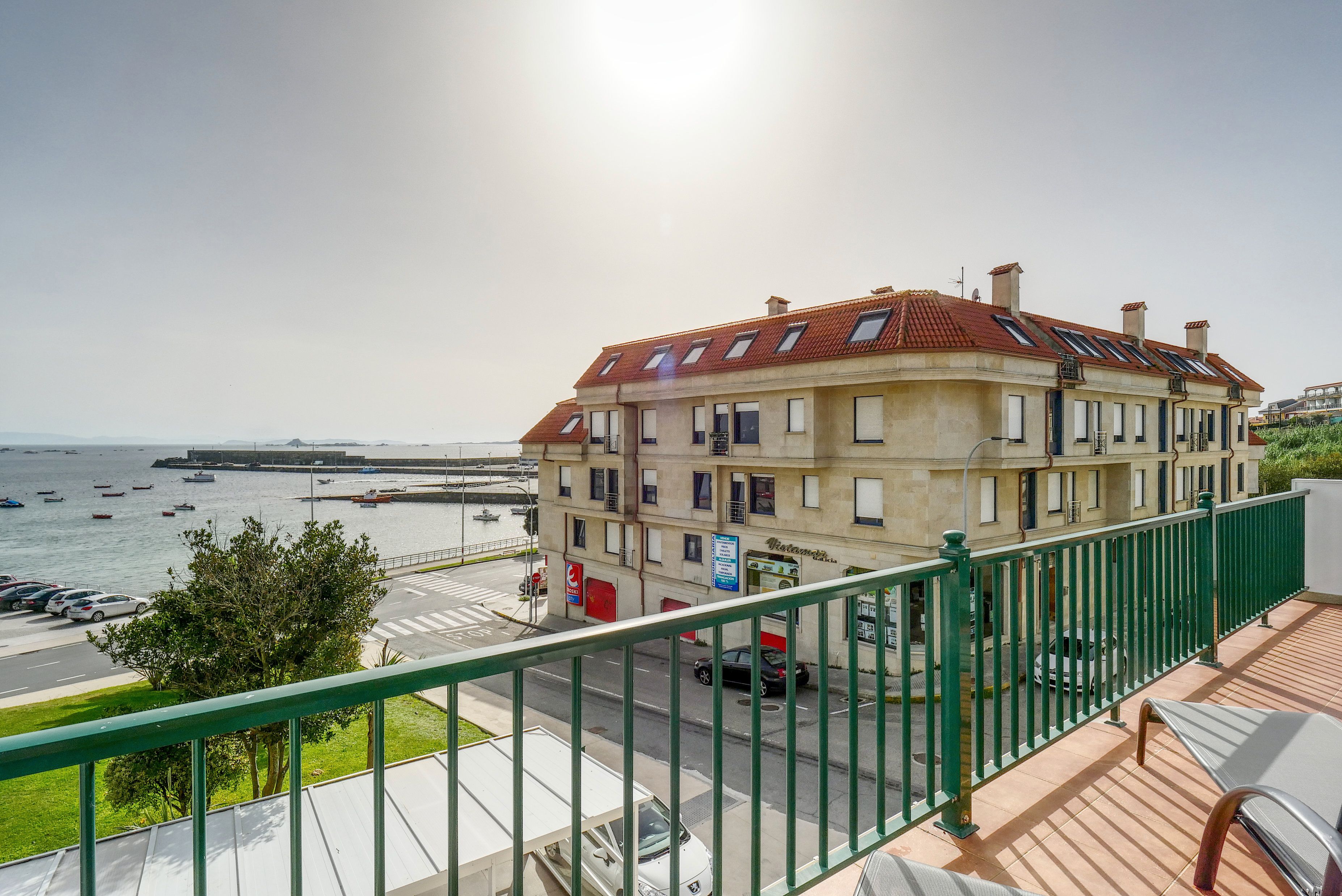 Exterior view of Single-family semi-detached for sale in Ribeira  with Air Conditioner, Heating and Terrace
