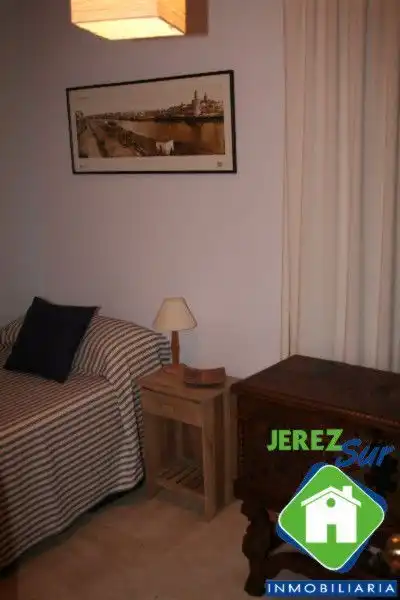 Dormitori de Pis en venda en Jerez de la Frontera amb Aire condicionat i Terrassa