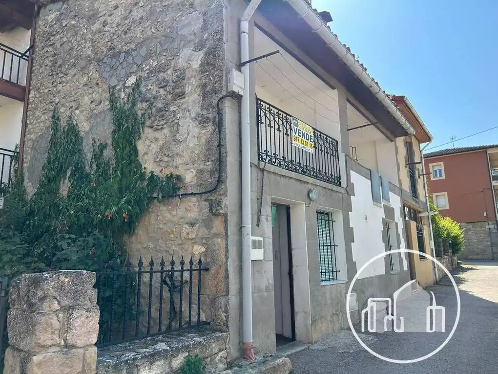 Casa amb terrassa en venda a Merindad de Valdivielso