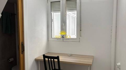 Foto 4 de Àtic de lloguer a Carolinas Bajas, Alicante