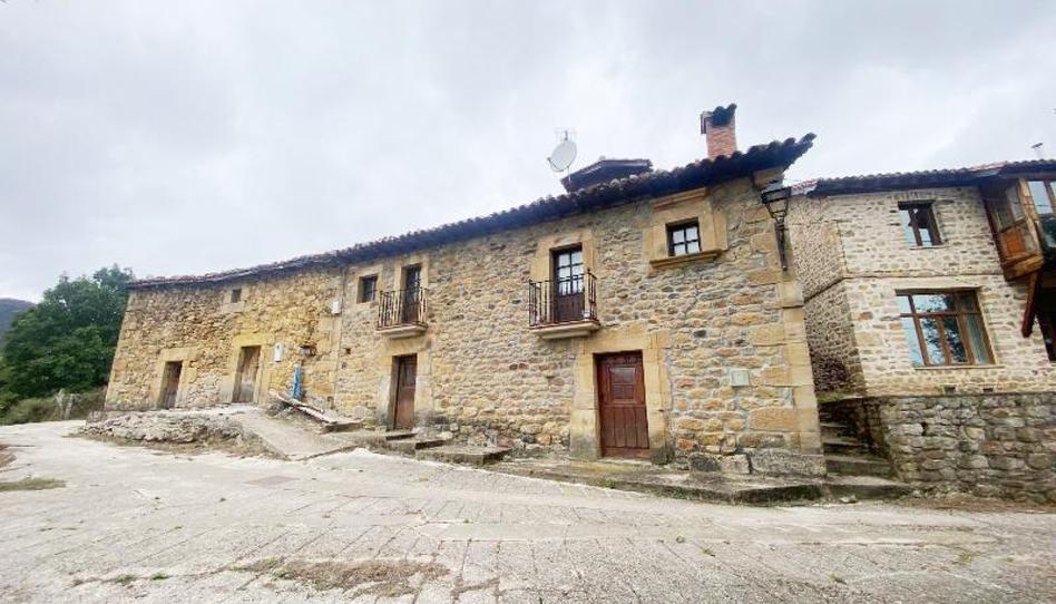 Foto 1 de Casa adosada en venda a Polaciones - Bº San Mamés, Polaciones, Cantabria