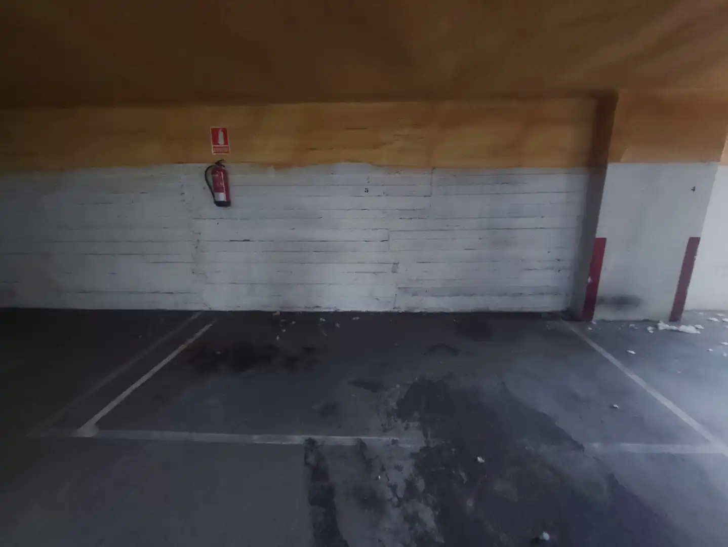 Parking of Detached homes for rent in Oleiros  with Parquet flooring, Terrace and Furnished