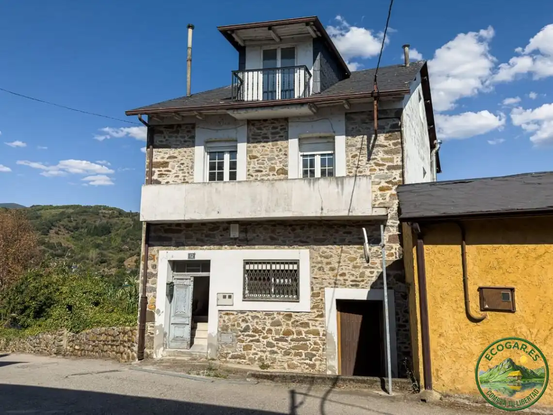Vista exterior de Casa o chalet en venta en Toreno con Jardín privado