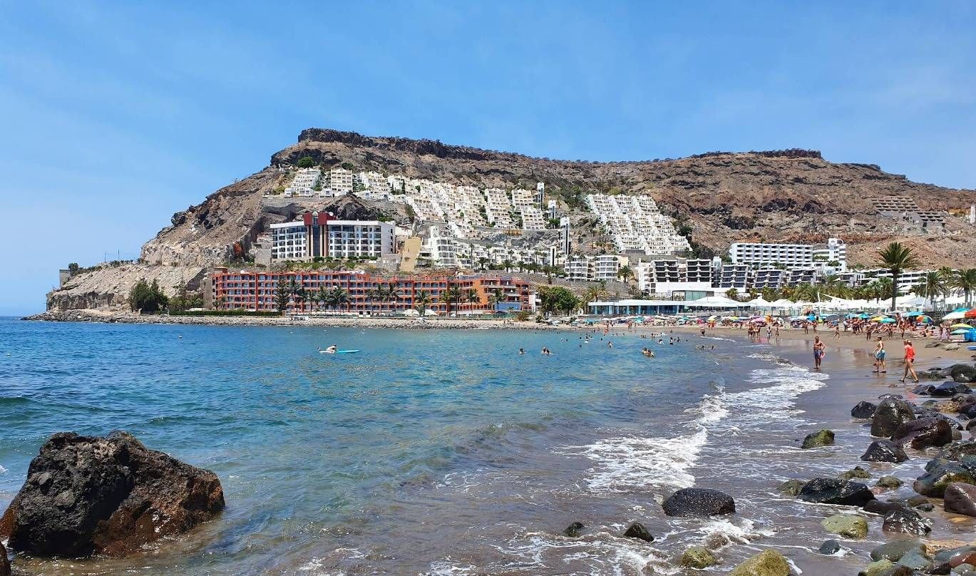 Vista exterior de Apartament en venda en Mogán amb Aire condicionat, Terrassa i Balcó