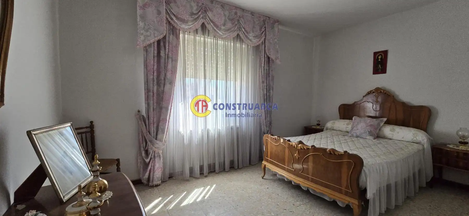 Habitación de Casa adosada en venta en Las Herencias con Trastero