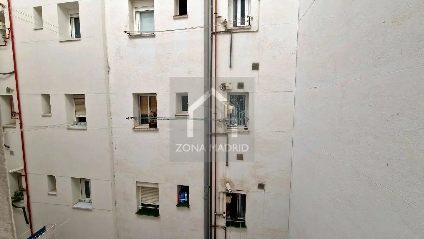 Exterior view of Flat for sale in Madrid  with Air Conditioner and Terrace