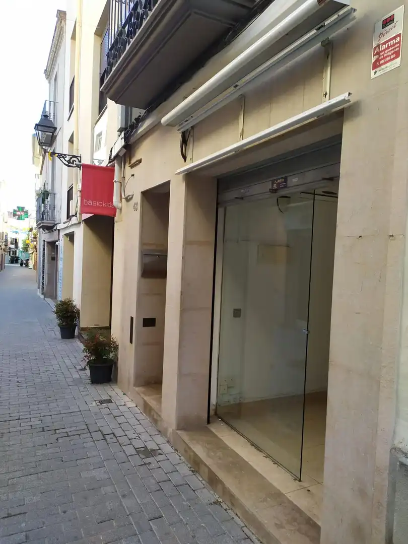 Business premises to rent in Nucli Urbà, imagen 3