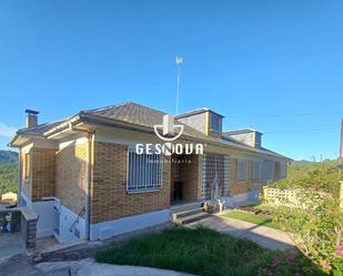 Vista exterior de Casa adosada en venda en Corbera de Llobregat amb Terrassa i Balcó