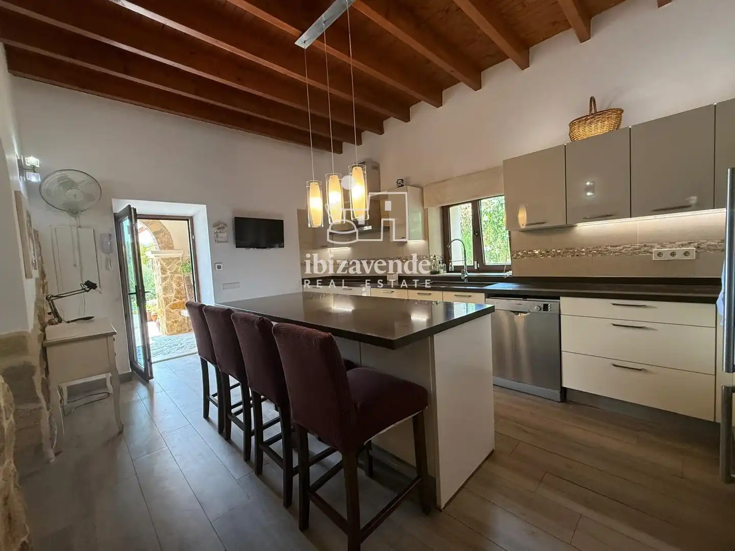 Cocina de Casa o chalet de alquiler en Sant Josep de sa Talaia con Piscina y Amueblado