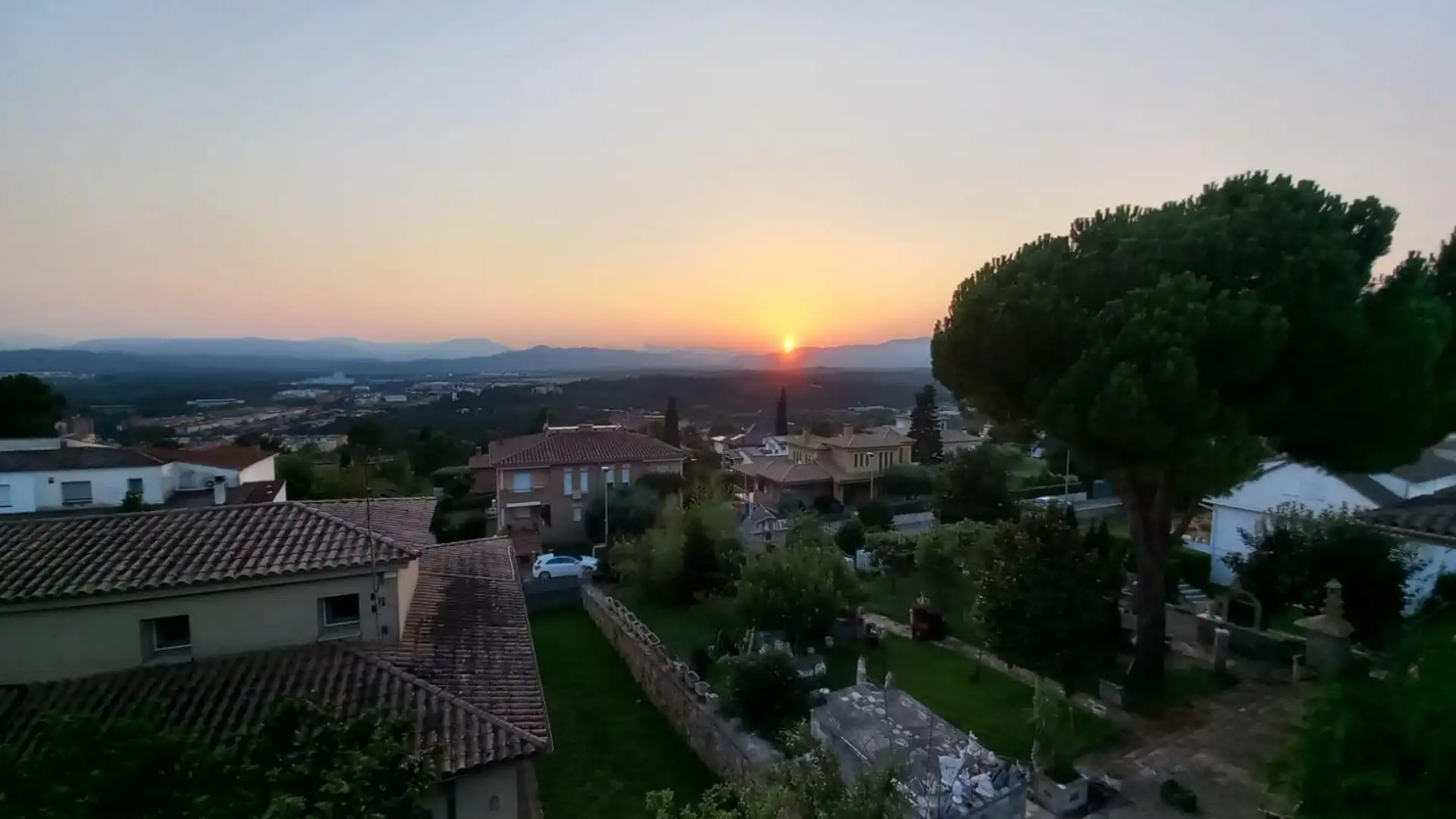Garden of Houses for rent in Girona  with Air Conditioner, Heating and Private garden
