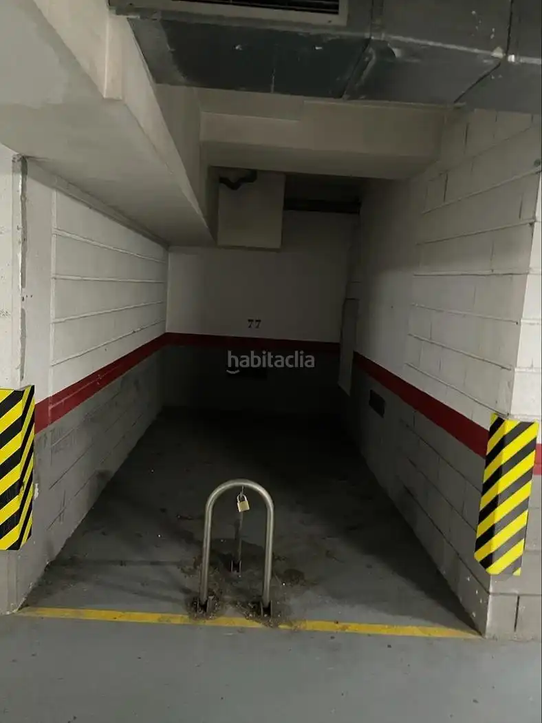 Einzelparkplatz zum Verkauf in Carrer Illes Balears 105, imagen 3
