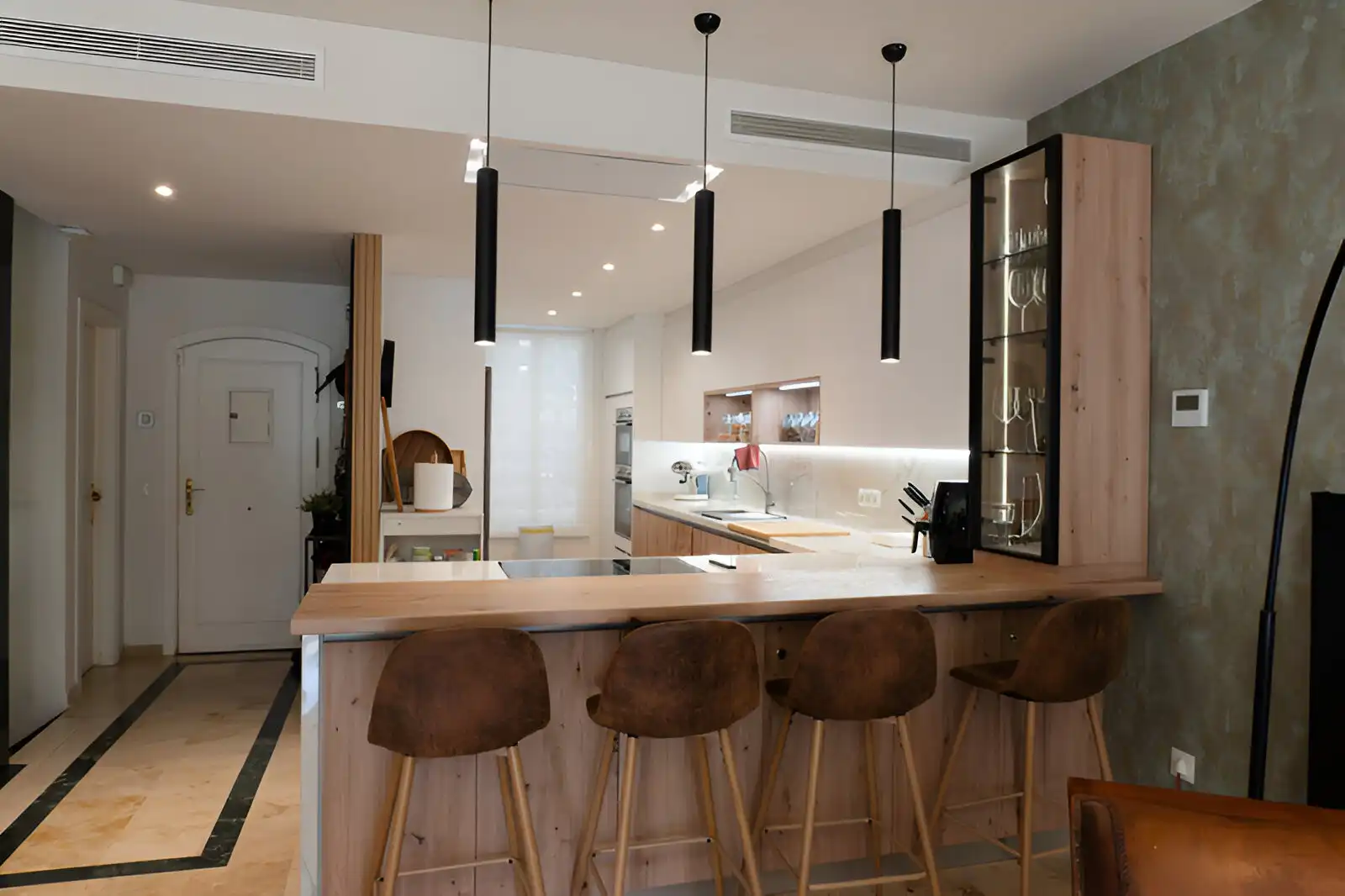 Cocina de Casa adosada en venta en Marbella con Aire acondicionado, Terraza y Piscina