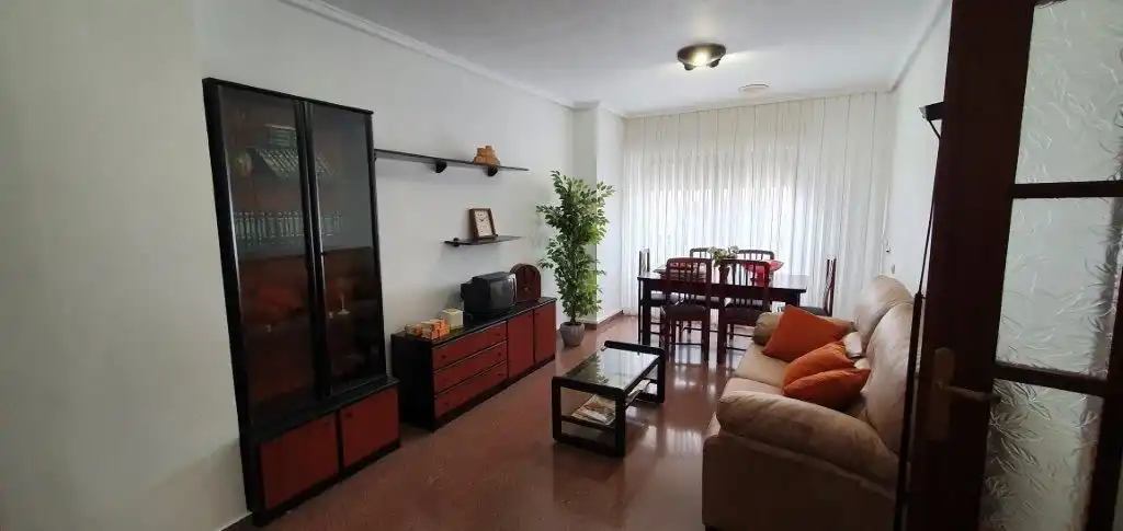 Wohnzimmer von Wohnung zur Miete in Petrer mit Möbliert, Ofen und Waschmaschine