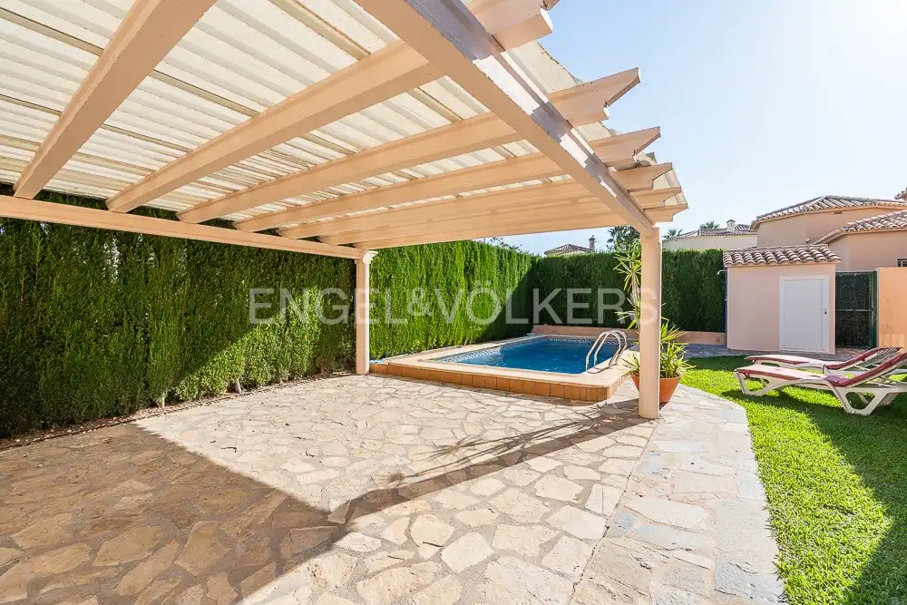 Terrace of Houses for sale in Oliva  with Air Conditioner, Heating and Private garden
