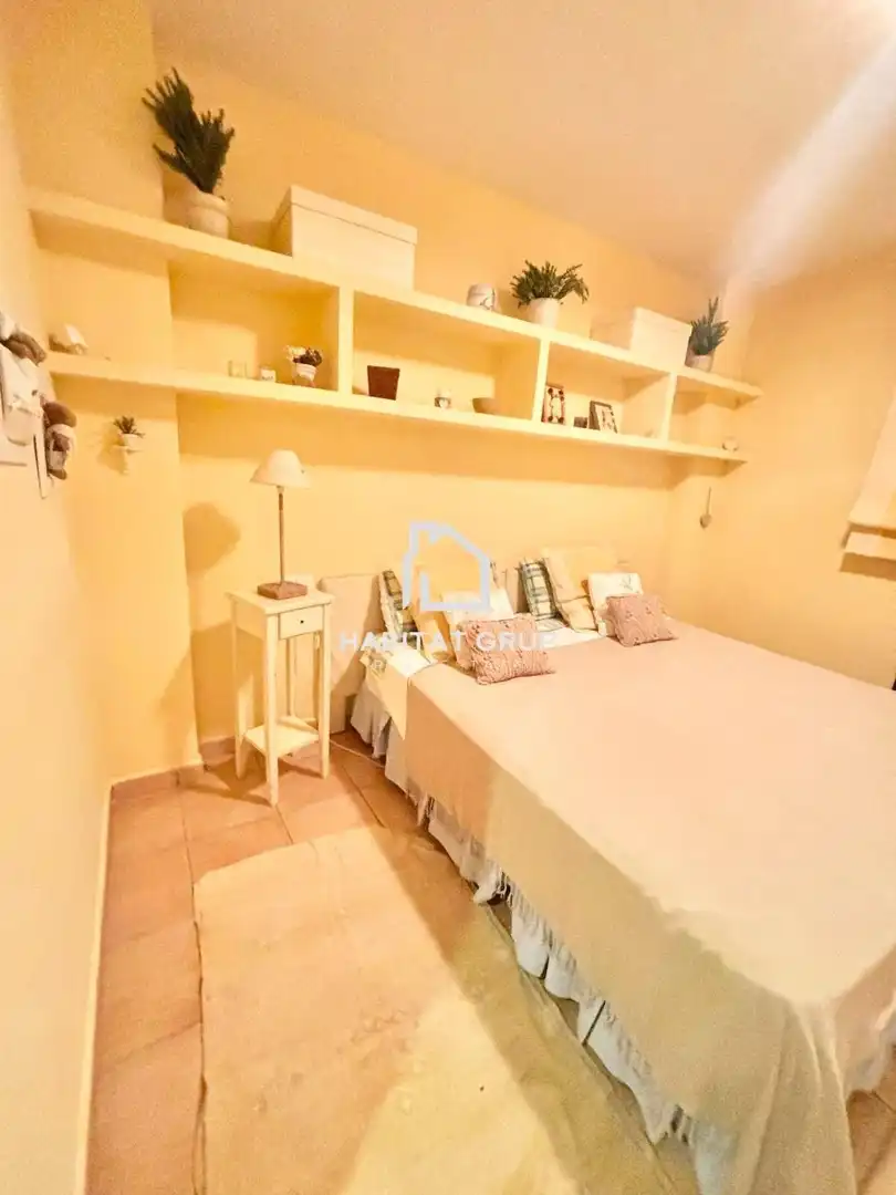 Schlafzimmer von Wohnung zum Verkauf in Begur mit Heizung, Terrasse und Abstellraum