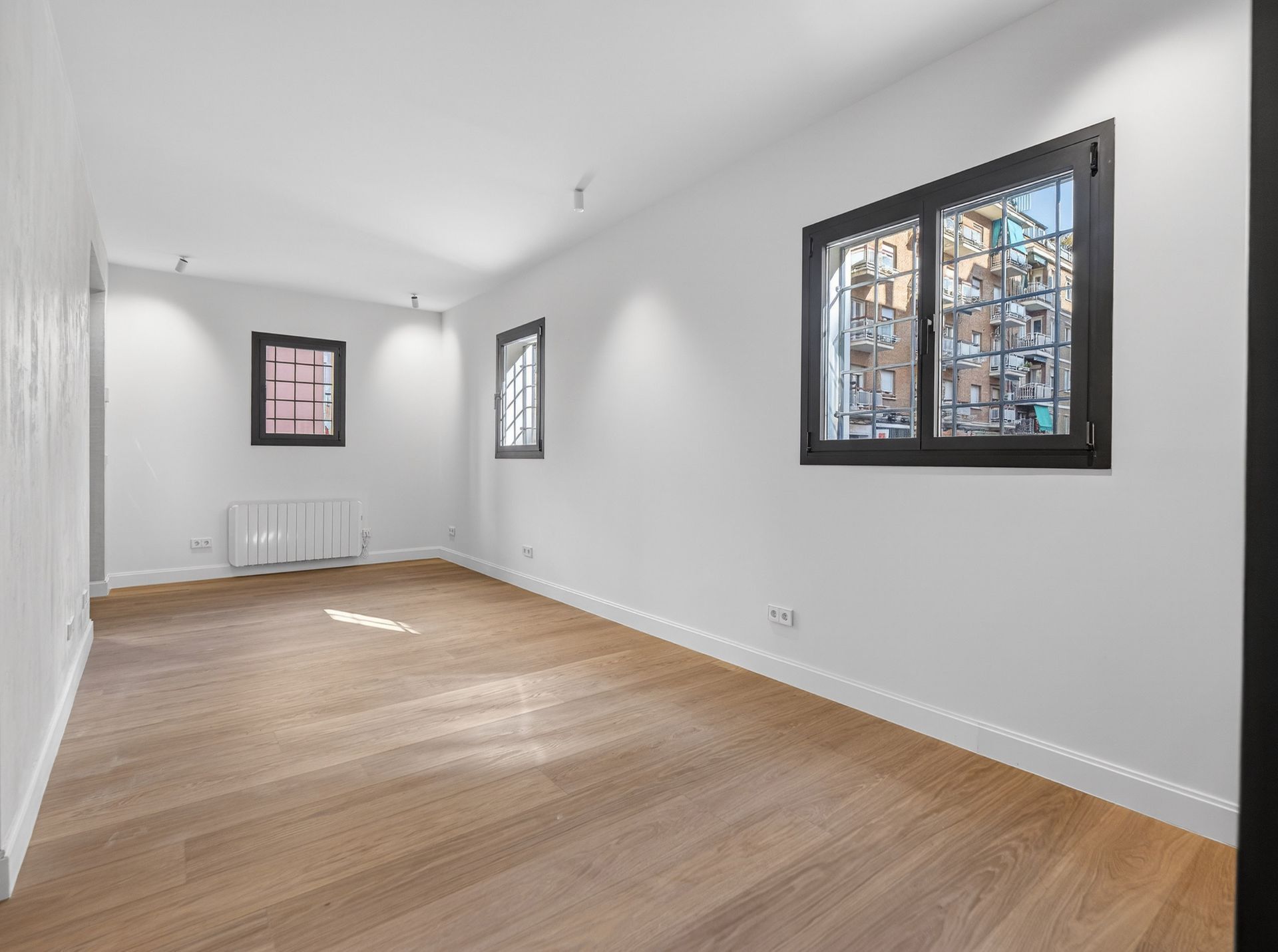 Living room of House or chalet for sale in  Madrid Capital  with Air Conditioner, Terrace and Storage room