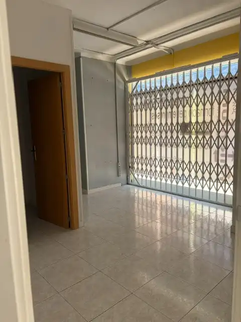 Business premises to rent in Carrer Barcelona 66, imagen 2