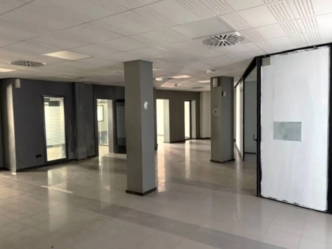 Local commercial à vendre à Torelló, imagen 11
