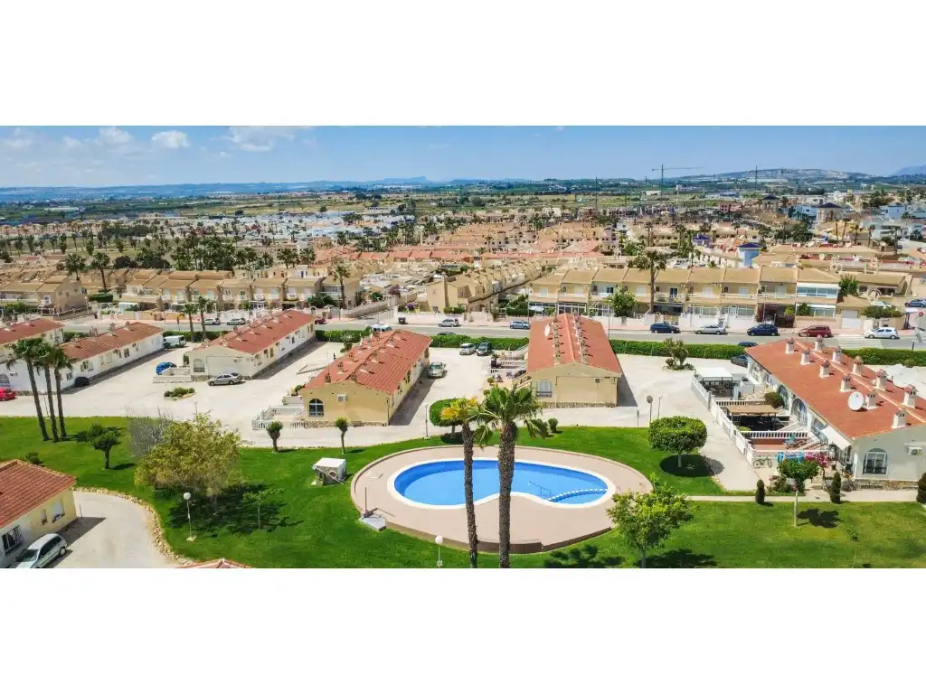 Houses for sale in Avenida Antonio Quesada, Doña Pepa