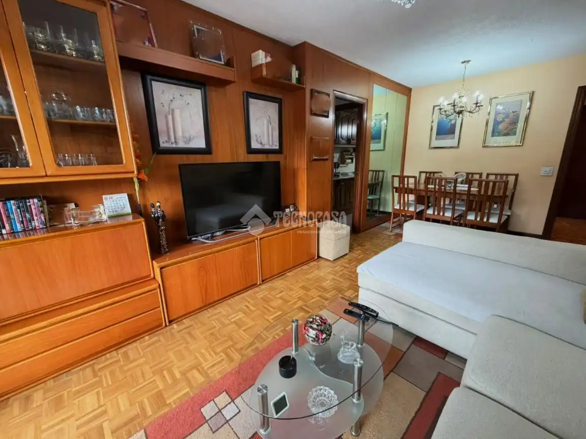 Sala d'estar de Pis en venda en Fuencarral - El Pardo