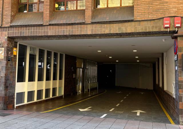 Garaje en Venta en Calle Santa Eulalia de Merida en Buenavista