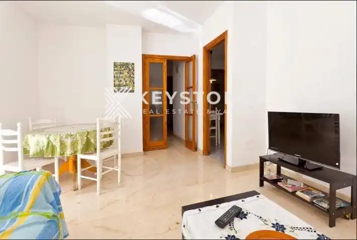 Sala d'estar de Pis de lloguer en  Palma de Mallorca amb Terrassa i Moblat