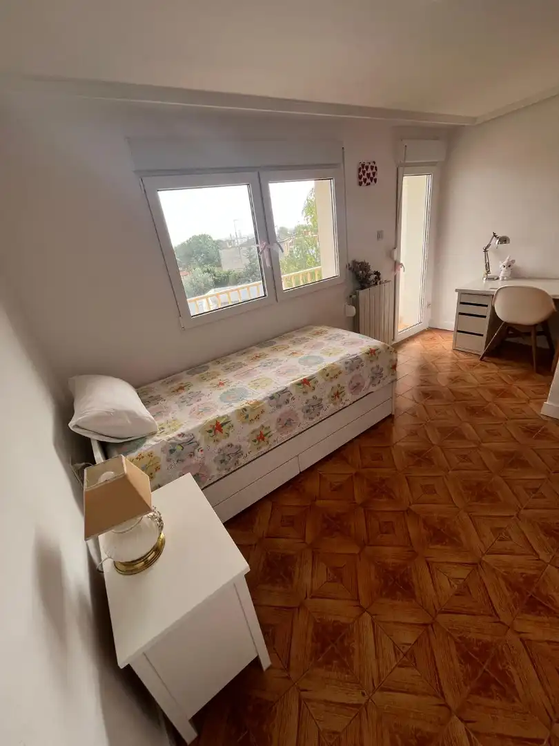 Habitación de Casa o chalet en venta en Manises con Aire acondicionado, Jardín privado y Terraza