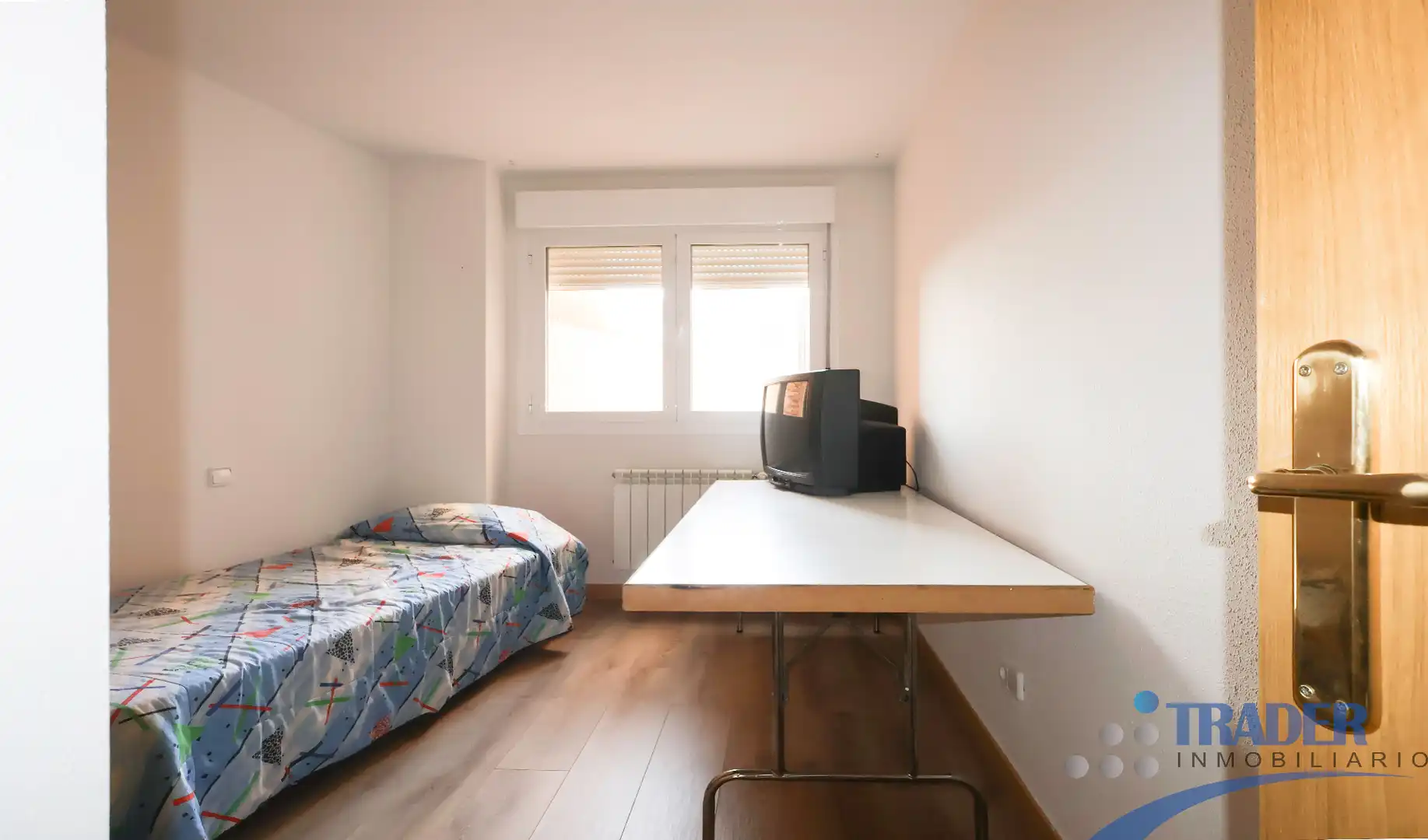 Habitación de Piso en venta en Camarena con Jardín privado, Terraza y Trastero