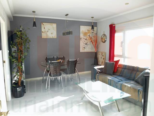 Piso en Venta en Plaza de Primo Rivera en Salesas - Foncalada - Campoamor