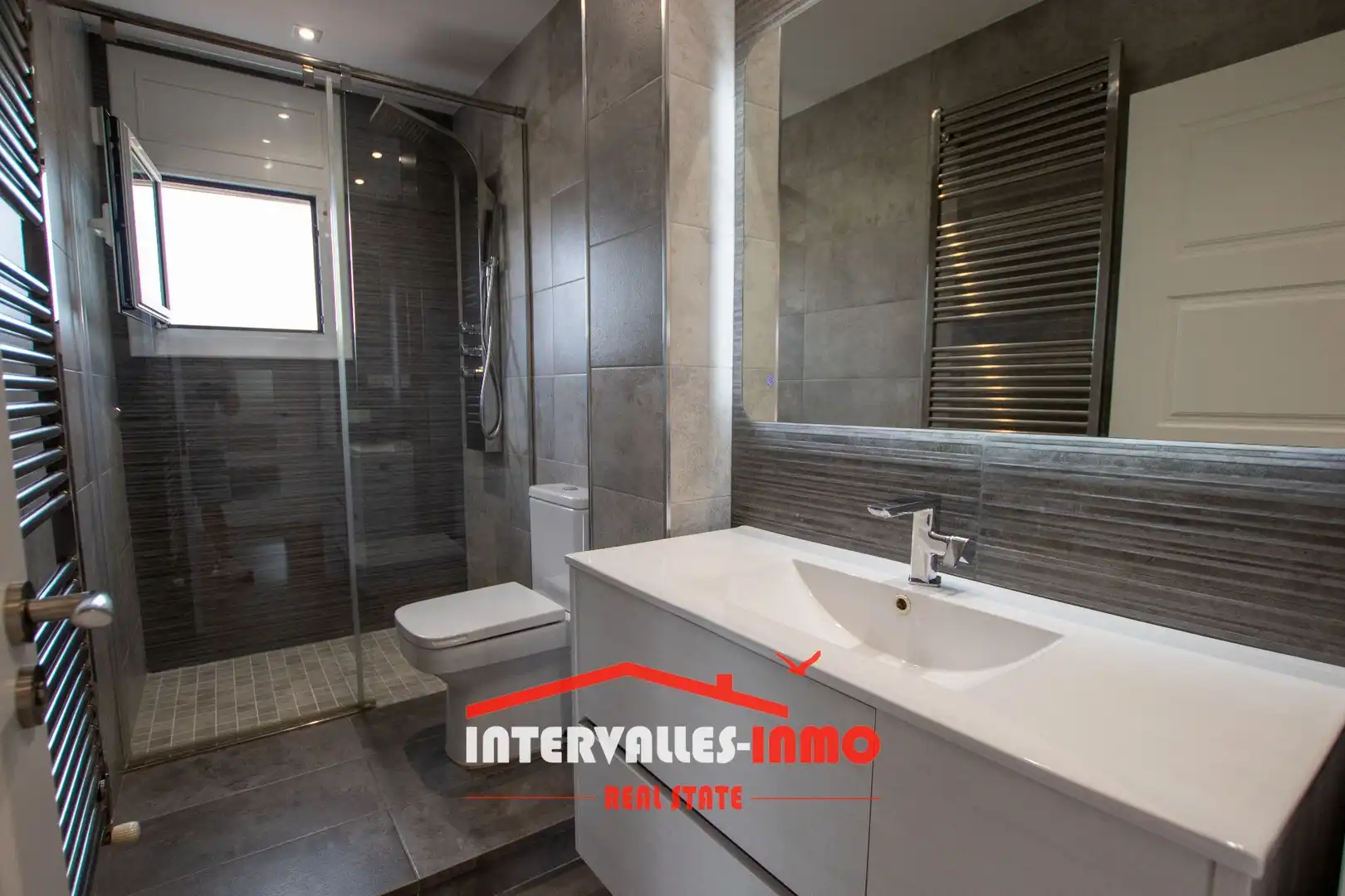 House with pool for sale in Palau-solità i Plegamans, imagen 12