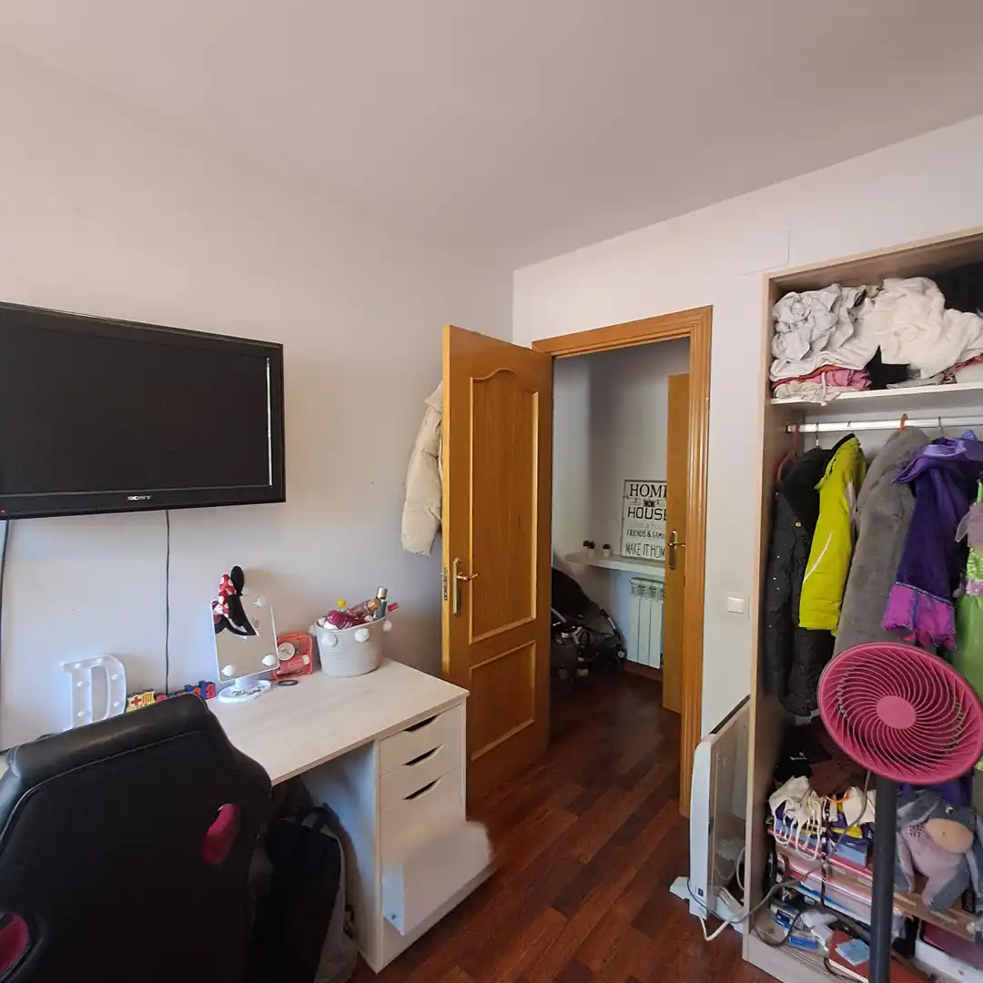 Habitación de Dúplex en venta en Castellbisbal con Calefacción, Parquet y Terraza