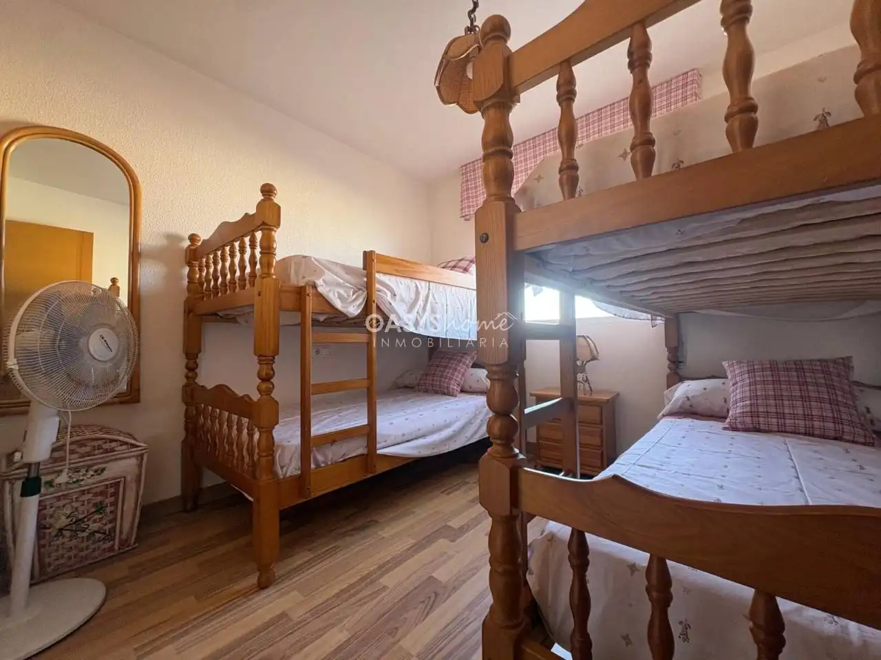 Habitación de Piso en venta en La Manga del Mar Menor con Terraza, Amueblado y Piscina comunitaria