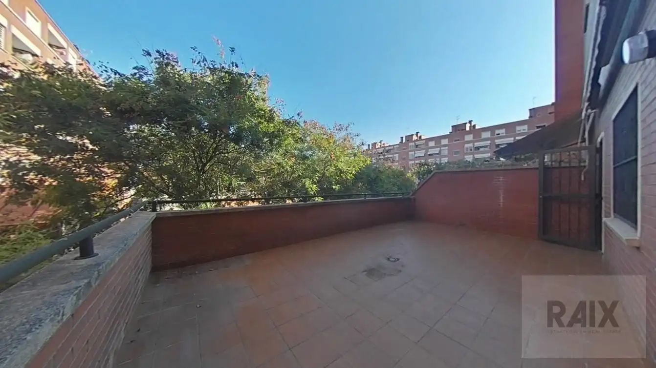 Terraza de Piso en venta en Sabadell con Calefacción y Terraza