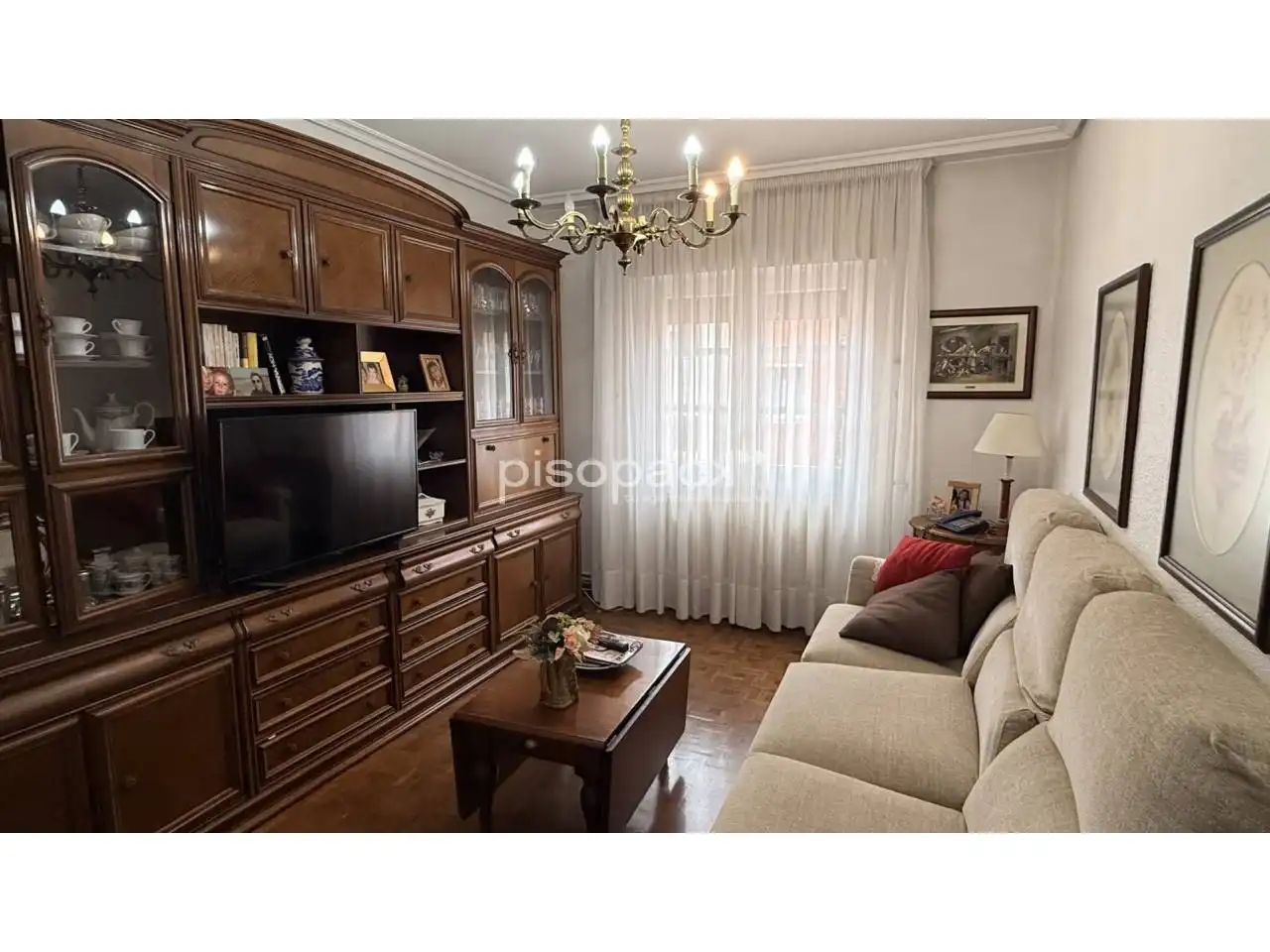 Wohnzimmer von Wohnung zum Verkauf in  Pamplona / Iruña mit Heizung, Terrasse und Balkon