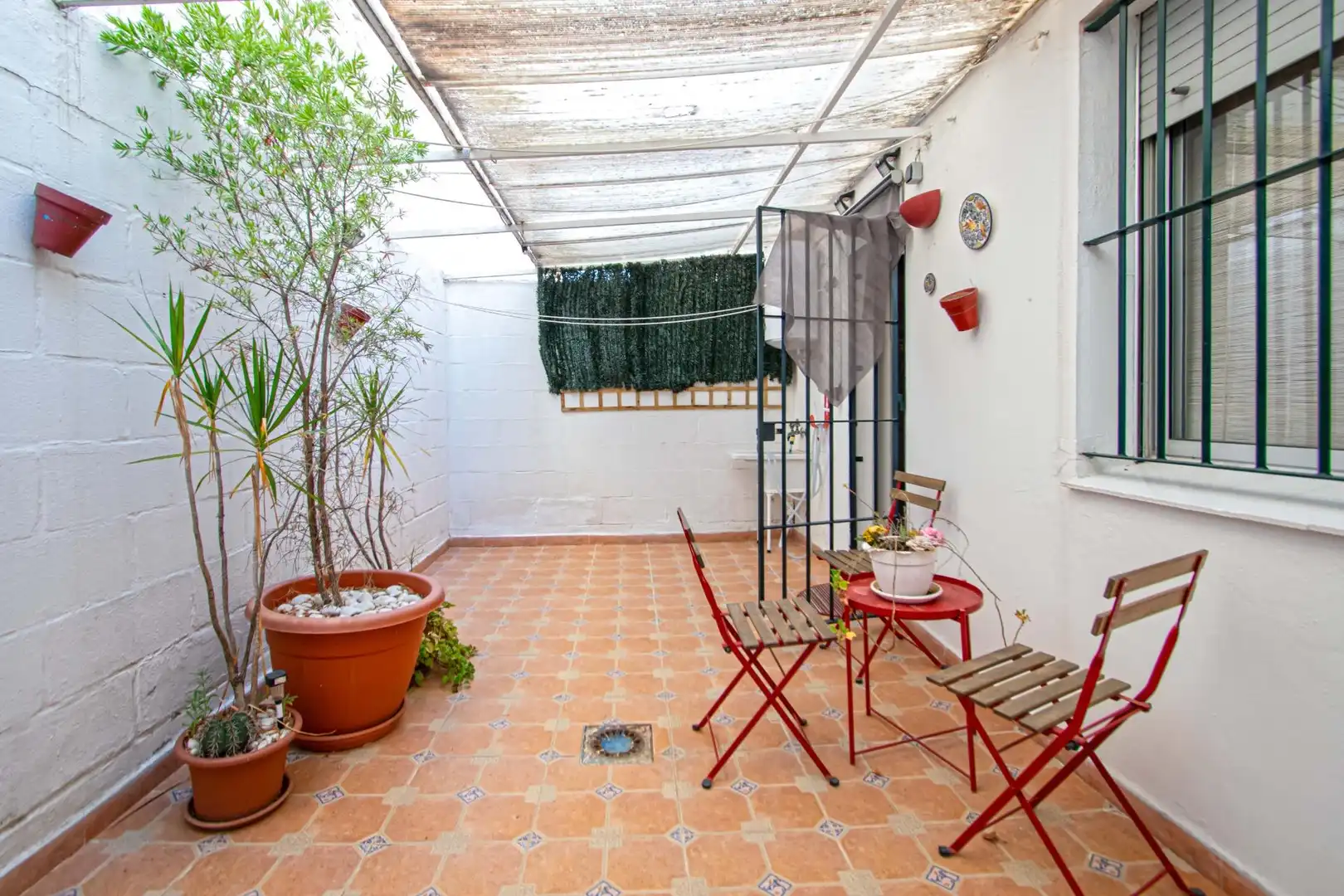 Terrassa de Casa adosada en venda en Castilleja de la Cuesta amb Aire condicionat, Calefacció i Terrassa