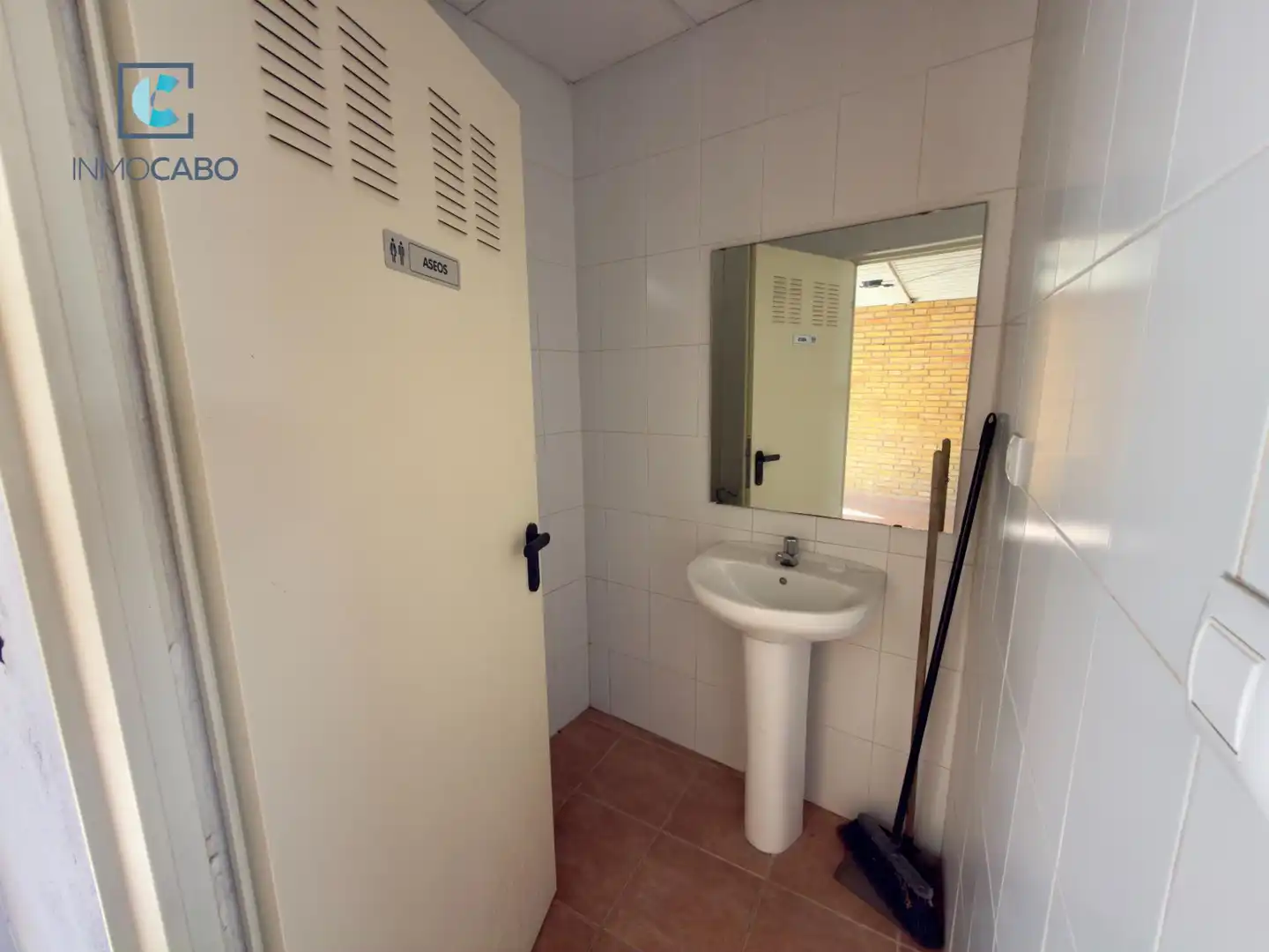 Bathroom of Commercial properties for sale in Cartagena  with Terrace