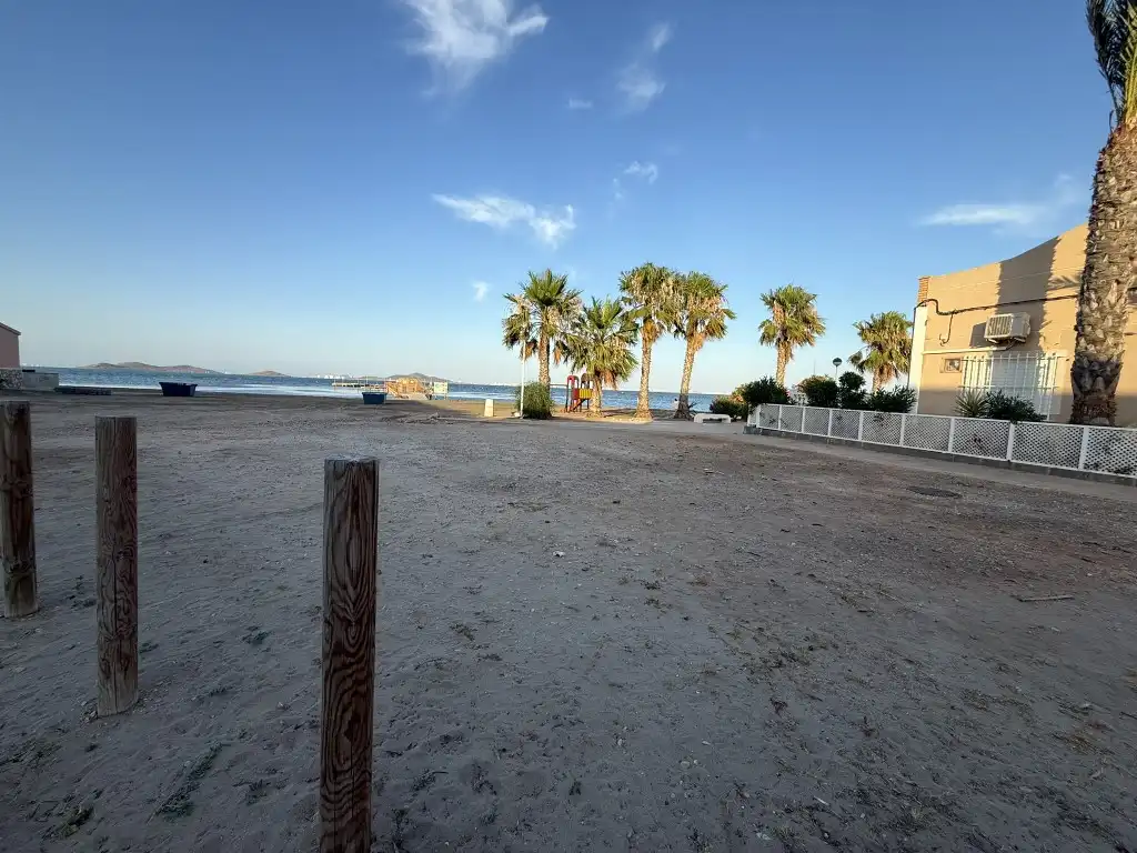 Außenansicht von Wohnungen zum Verkauf in Cartagena mit Klimaanlage und Terrasse