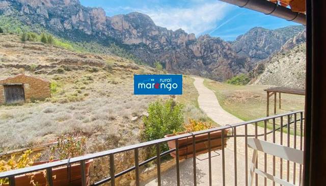 Casa-chalet en Venta en Villarluengo