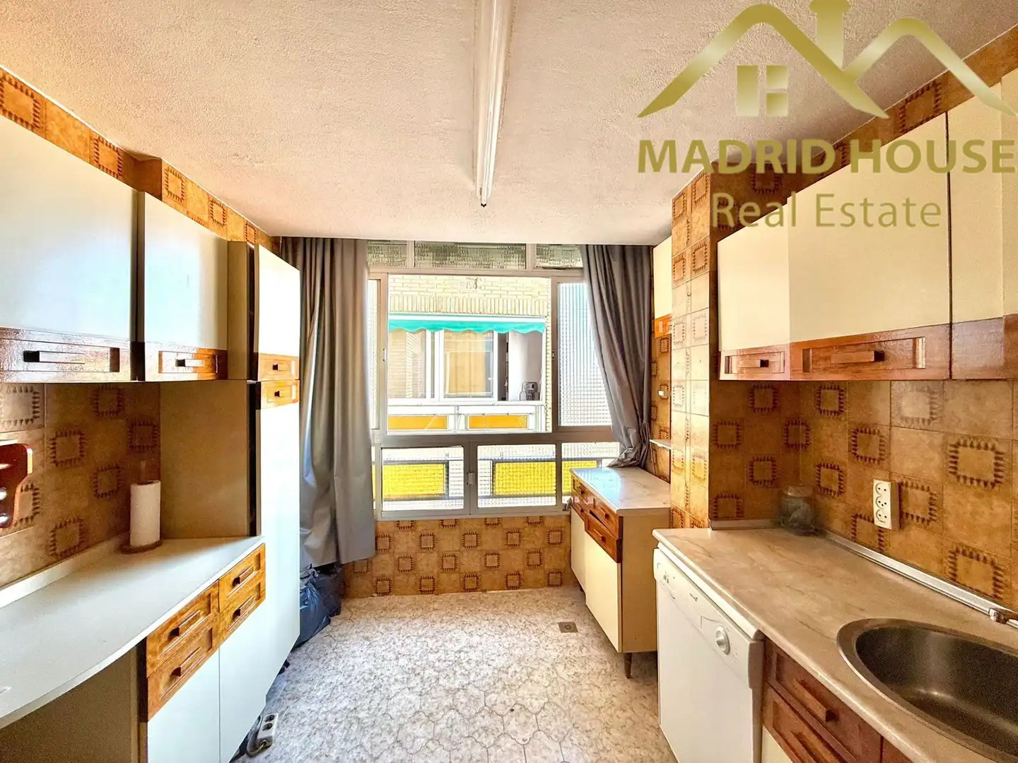 Küche von Wohnung zum Verkauf in Madrid mit Heizung und Terrasse