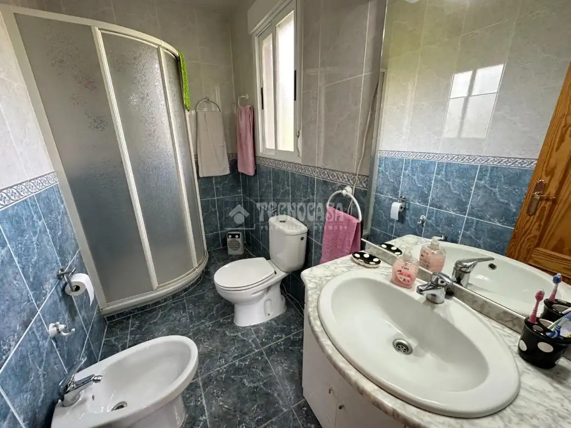 Bany de Finca rústica en venda en Málaga del Fresno amb Calefacció, Piscina i Moblat