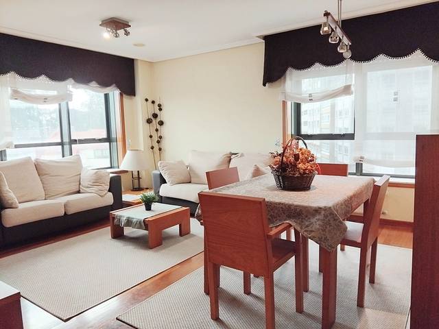 Piso en Venta en Rúa San Pedro de Mezonzo en Paseo de los Puentes - Santa Margarita