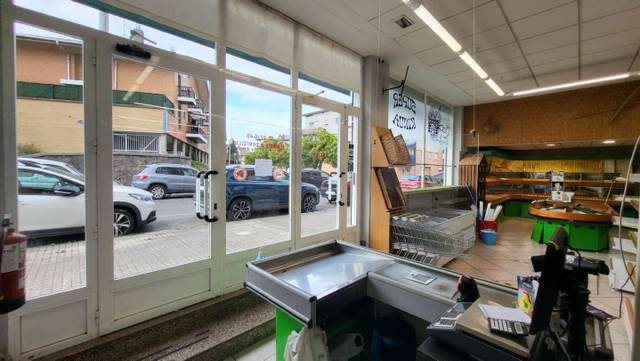 Local comercial en Alquiler en Extremadura Kalea en Intxaurrondo