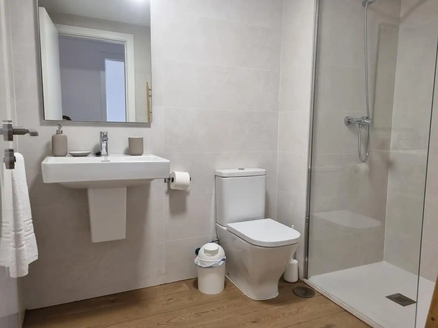 Bany de Apartament de lloguer en Torrox amb Aire condicionat, Calefacció i Jardí privat