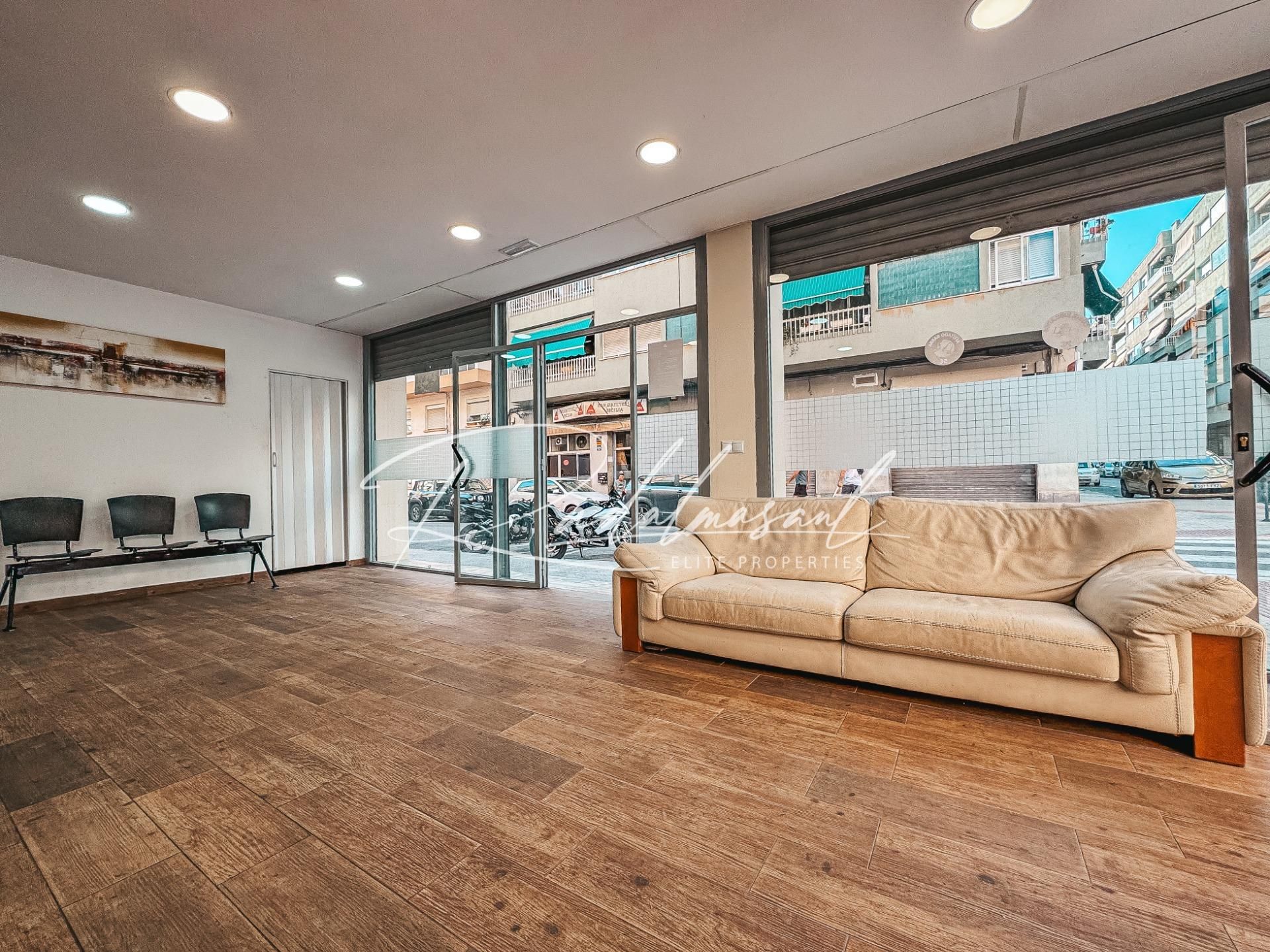 Premises to rent in Reus  with Furnished